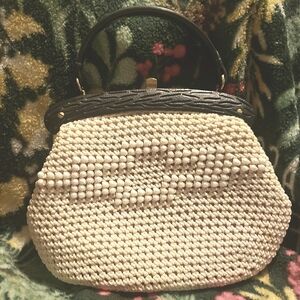 RARE GORGEOUS VINTAGE MADE IN ITALY FOR FRANCIS HIRSCH KNIT & BEADED OFFWHITE